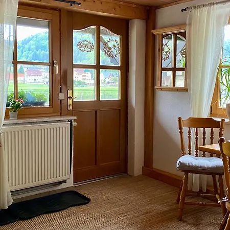 Elbblick - Im Frueheren Pensionshaus *